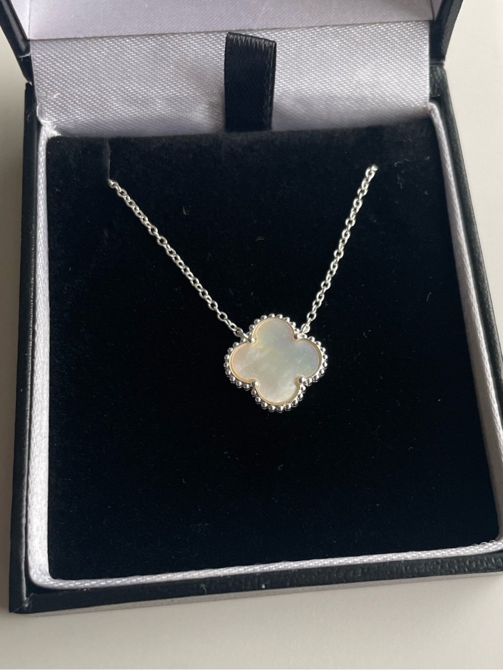 Silver Mother-of-Pearl Clover Pendant Necklace - White - Picture 1 of 3